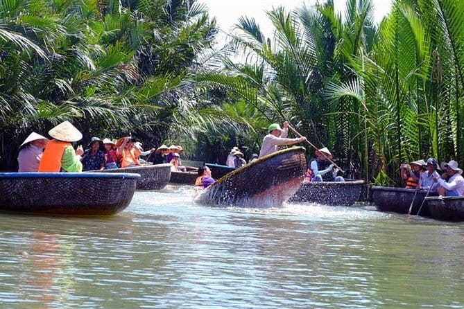 Explore Hoi An Ancient Town and Coconut Village with Dinner - Cam Thanh Coconut Village: basket boats, fishermen life, and a fun race
