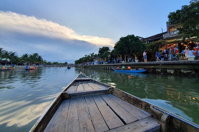 Explore Hoi An and Da Nang by private tour with local guide - Da Nang Morning Stops: Pagoda, HI Coffee, Con Market, and Dragon Bridge