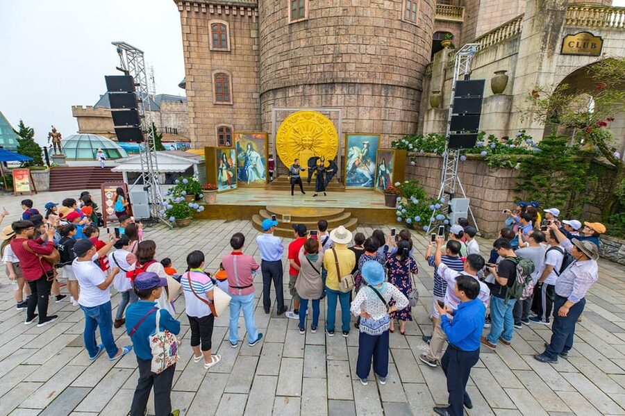 From Da Nang: Full-Day Ba Na Hills and Golden Bridge Tour - Timing, Crowds, and Comfort: How to Keep the Day from Feeling Rushed