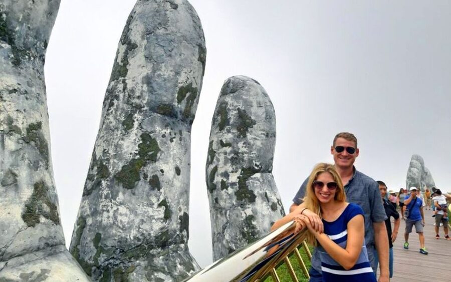From Hoi An and Da Nang: Bà Nà Hills and Golden Bridge Tour - Golden Bridge: how to time your photos and enjoy it beyond the picture