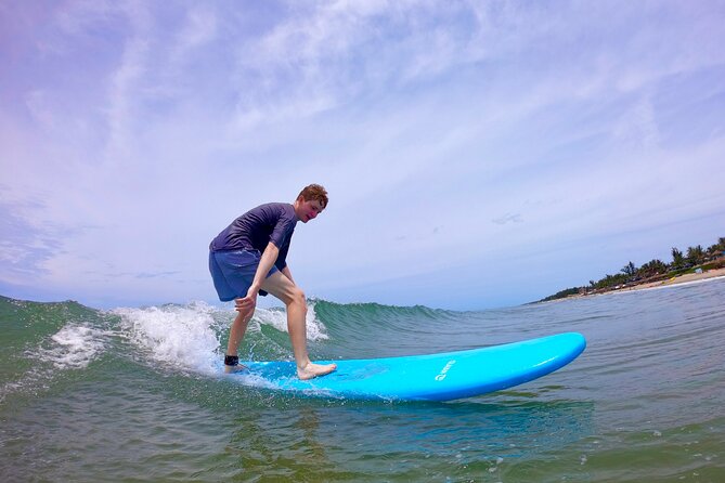 Go Surfing In Danang AND Hoi An - Bãi Tắm Sơn Thủy: starting on the right stretch of sand