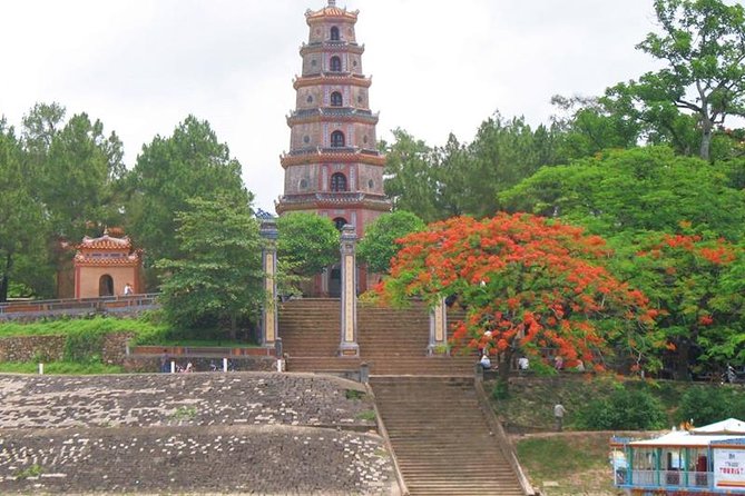 Group Tour: Visit Hue Imperial From Da Nang - Full Day Trip - Guides, Comfort, and the Small Stuff That Matters