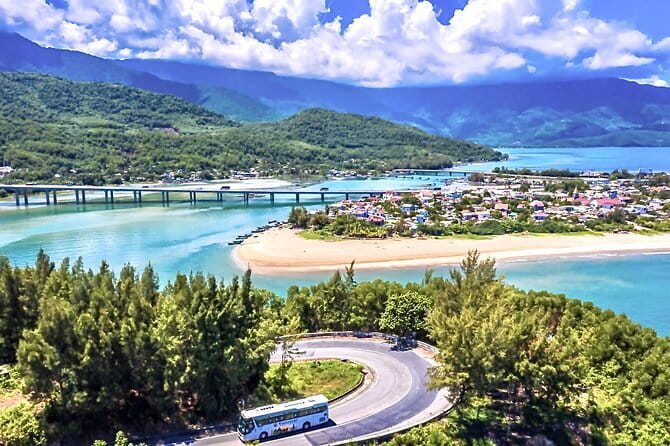 Guided Private Da Nang Luxury City Tour - Lunch and comfort: the included extras that feel like money back