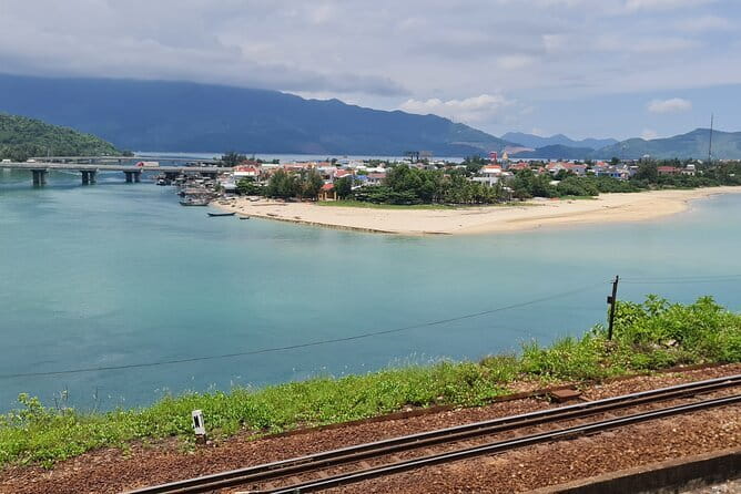 Guided Private Hue City Tour from Da Nang or Hoi An - Hai Van Pass + Lap An Oyster Farm photo breaks