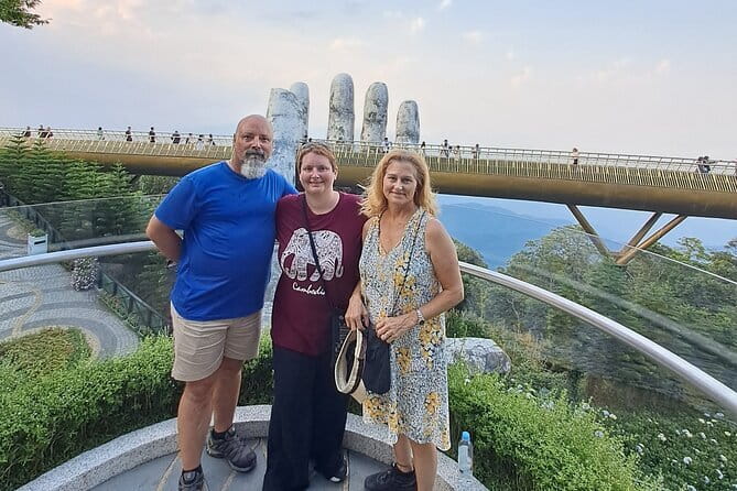 Hai Van Pass, Lang Co Bay & Lap An Lagoon PRIVATE TOUR - Lang Co Bay stop: quick beach photos between Da Nang and Hue