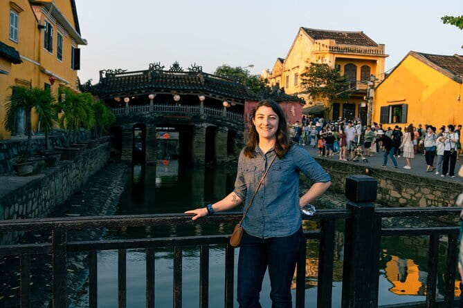 Hoi An Ancient Town and Coconut Village Private Tour - Hoi An Night Market: Lanterns, Snacks, and Quick Stops