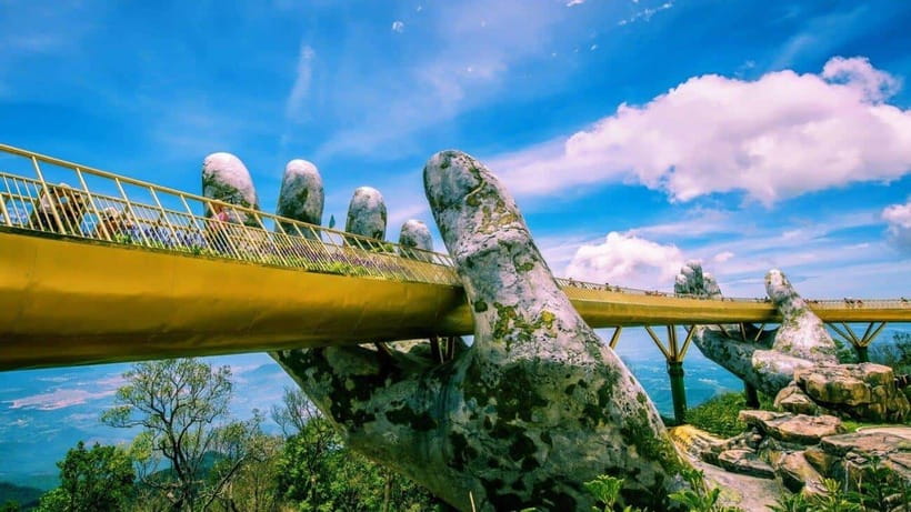 Hoi An/Da Nang: Ba Na Hills and Golden Bridge Afternoon Tour - The local-family Vietnamese dinner: a meaningful close to the day