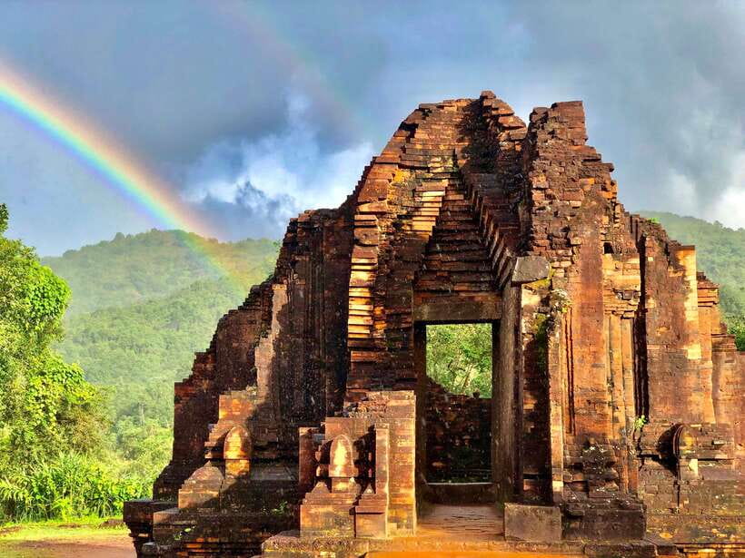Hoi An/Da Nang: My Son Sunset Tour, Boat Trip with Brunch - My Son Sanctuary Walk: Champa Temples, Shiva Shrines, and Show Timing