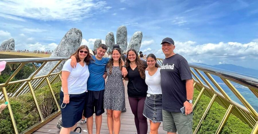 Hoi An: Marble Mountains and Ba Na Hills Private Tour - Marble Mountains area crafts: stone sculpture factories you’ll pass