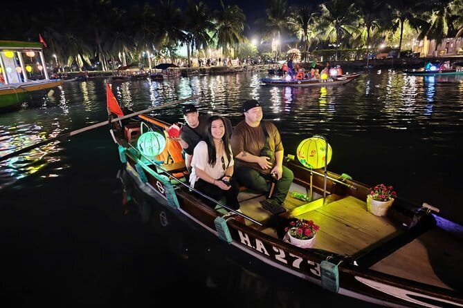 Hoi An Walking Tour, Sampan Boat Trip , Foodie Tour by Night - Key highlights