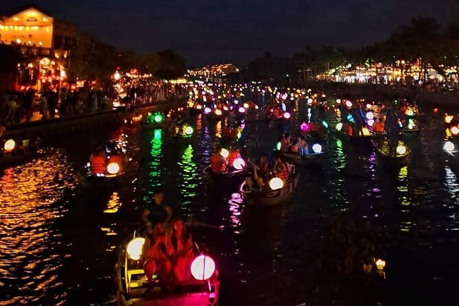 Hoi An Walking Tour, Sampan Boat Trip , Foodie Tour by Night - Pickup, Timing, and What 5.5 Hours Feels Like