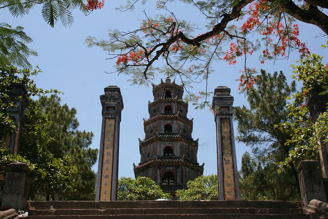 Hue City and The Citadel via Hai Van Pass Daily Small Group Tour - Price and comfort: what $43 really buys you
