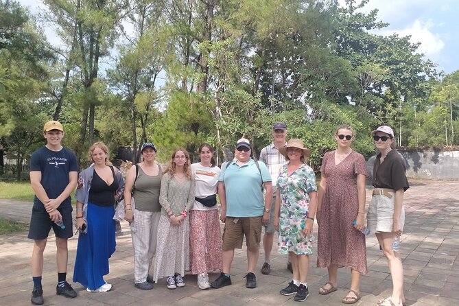 Hue Day Trip from Da Nang with Imperial Palace and Royal Tombs - Lunch and royal Hue flavors: where the day gets personal