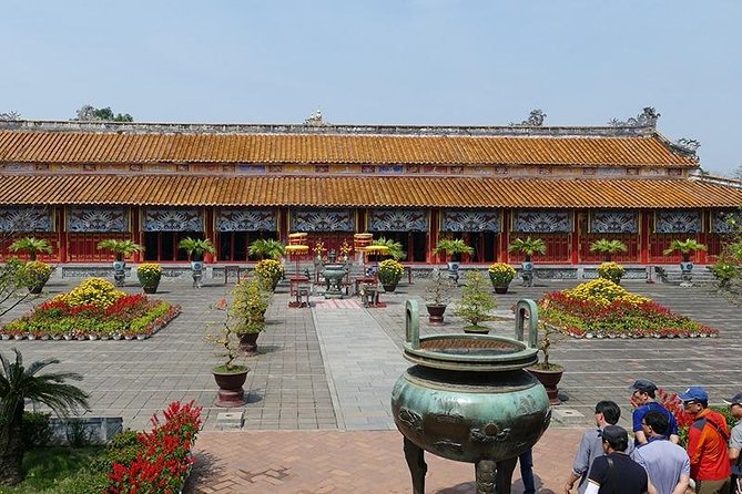 Hue Imperial City Daily Ingroup Tour via Hai Van Pass - Group Size, Guides, and the Pace You Should Expect