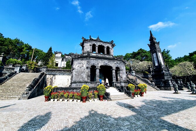 Hue Imperial City Private Tour with Royal Lunch - Lang Co Beach and Hai Van Pass: the quick scenic reset