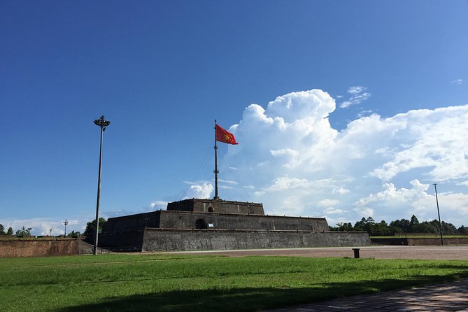 Imperial Hue And Hai Van Pass Full-day Tour - The midday break in Hue: lunch time you’ll actually appreciate