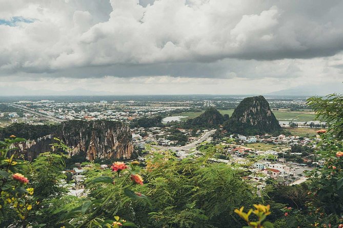 Marble Mountain and Hoi An Ancient Town Guided Tour from Da Nang - Key things to know before you go