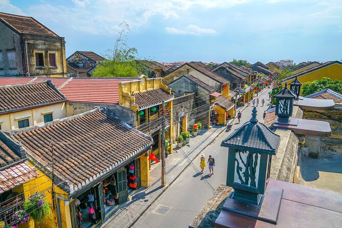Marble Mountain - Hoi An Colour Lanterns & Night Market from DN - Night market time: lantern shopping without losing your group