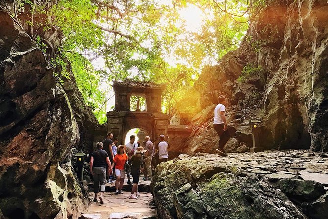 Marble Mountains And Son Tra Peninsula Half-day Tour - Should you book Marble Mountains and Son Tra?
