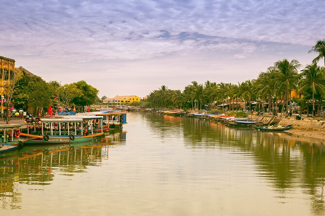 Marble Mountains, Coconut Forest & Hoi An Ancient Town Tour - Hoi An Ancient Town: Lantern Streets and the Japanese Covered Bridge