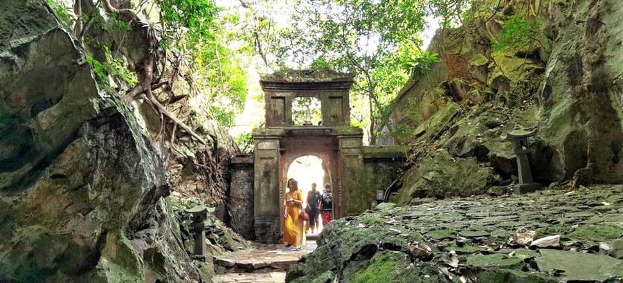 Marble Mountains - Lady Buddha - Coconut Village & Hoi An - Hoi An at sunset: lanterns, Phuc Kien, Tan Ky, and the Japanese Covered Bridge