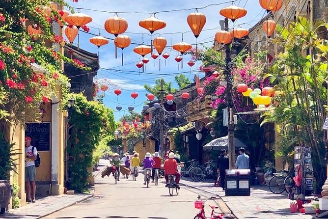 My Son sanctuary and Hoi An ancient town private tour (8a.m-4p.m) - Hoi An Ancient Town: old buildings, not just postcard streets