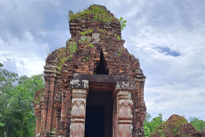 My Son Sanctuary and Marble Mountains from HOI AN OR DA NANG - Guides who make the sites click: Patrick, Henry, Thanh, Vu, and Michael