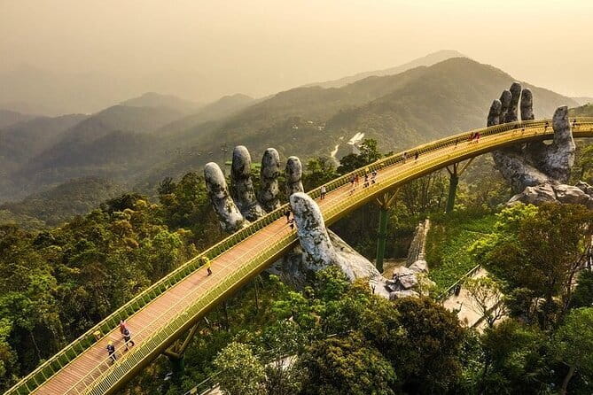 Private Half Day Jeep Tour in Son Tra Peninsula - Stop 4: Linh Ung Pagoda and the Lady Buddha on the mountain