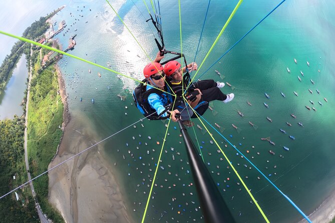 Private Paragliding Experience in Da Nang - Quick hits