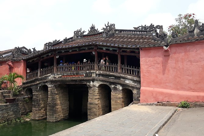 PRIVATE TOUR Marble Mountains-Hoi An Old town-Night Market-Boat - Night Market and Lantern Streets: Photos, Pace, and Optional Roaming Time