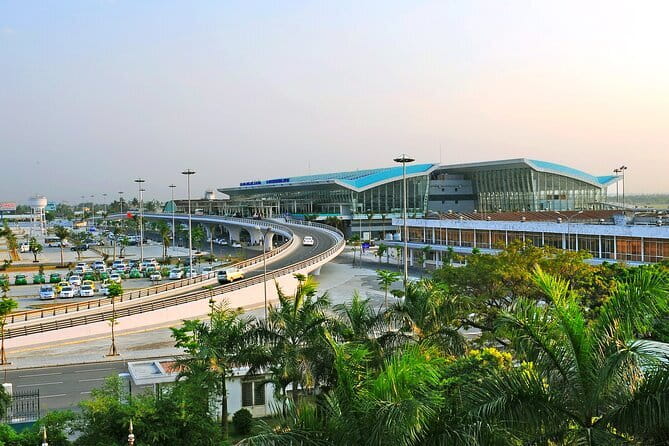 PRIVATE TRANSFER Da Nang Airport to/from Da Nang & Hoi An hotels - How long does it take? 30 minutes to 1 hour in plain language
