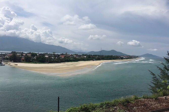 Private Transfer Da nang or Hoi An To Hue Via Ba Na Hill Golden Bridge - Golden Bridge and Ba Na Hills: a major stop, not a quick photo mission