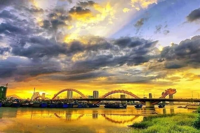 Sunrise My Son-Golden Bridge-Dragon Bridge Show & Seafood Meals - Chef-led seafood meals in Da Nang: four tastings, two beers, and less guessing