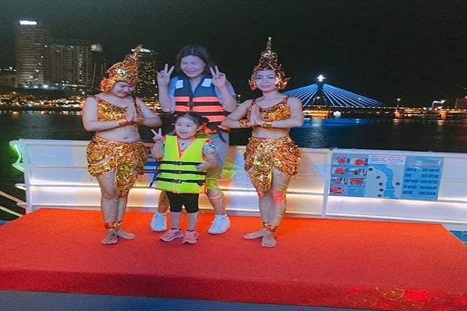 Tasty Dinner Han River Dragon Cruise by Yatch & Tradictional Show - The Yacht Setup: Where Dinner Meets the Best Views