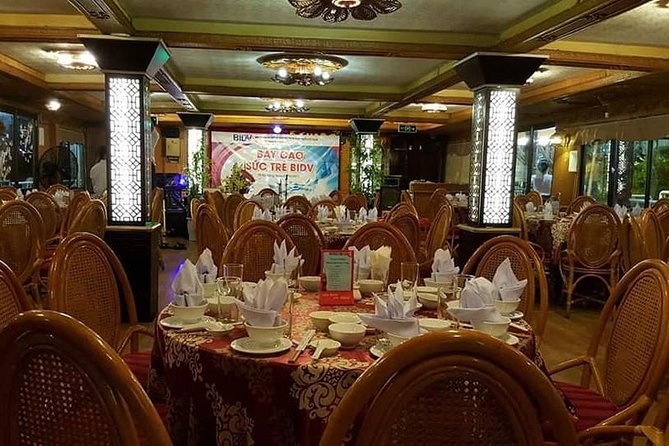 Tasty Dinner Han River Dragon Cruise by Yatch & Tradictional Show - Sailing Highlights on the Han River: Bridges, Statues, and APEC Park